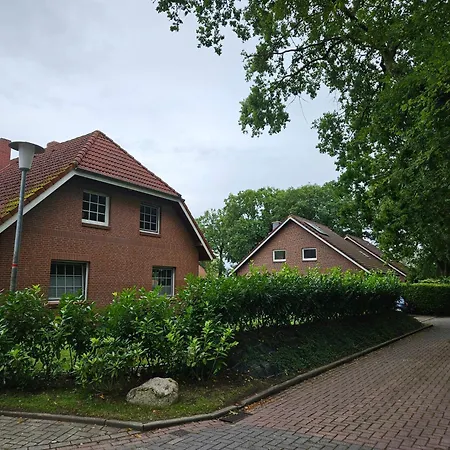 아파트 Am Paddje 35678 *